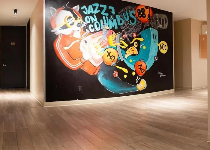 Jazz On Columbus CircleHostel